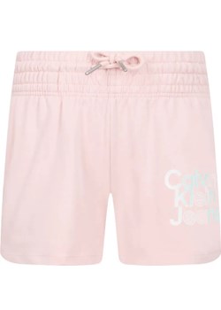 Calvin Klein Jeans Szorty Hero | Regular Fit ze sklepu Gomez Fashion Store w kategorii Spodenki dziewczęce - zdjęcie 184297292