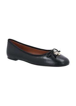 TORY BURCH Skórzane baleriny CHARM ze sklepu Gomez Fashion Store w kategorii Balerinki - zdjęcie 184298841