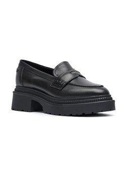 Guess Skórzane loafersy FINDA ze sklepu Gomez Fashion Store w kategorii Półbuty damskie - zdjęcie 184299561