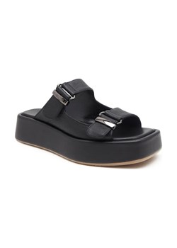 Marc Cain Skórzane klapki ze sklepu Gomez Fashion Store w kategorii Klapki damskie - zdjęcie 184300561