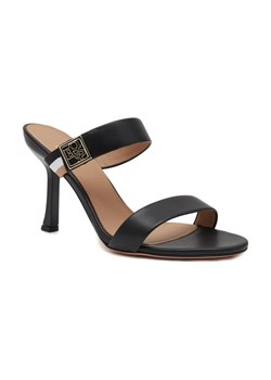 BOSS BLACK Skórzane klapki Mandy Sandal 90-N ze sklepu Gomez Fashion Store w kategorii Klapki damskie - zdjęcie 184300712
