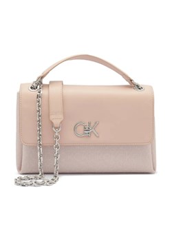 Calvin Klein Torebka na ramię Re-lock ze sklepu Gomez Fashion Store w kategorii Listonoszki - zdjęcie 184301052