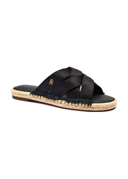 Tommy Hilfiger Klapki | z dodatkiem skóry ze sklepu Gomez Fashion Store w kategorii Klapki damskie - zdjęcie 184301503