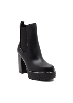 Guess Botki na słupku ze sklepu Gomez Fashion Store w kategorii Botki - zdjęcie 184301904