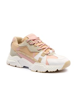 Guess Sneakersy CARRLI5 ze sklepu Gomez Fashion Store w kategorii Buty sportowe damskie - zdjęcie 184302043
