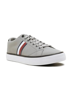 Tommy Hilfiger Sneakersy ze sklepu Gomez Fashion Store w kategorii Buty sportowe męskie - zdjęcie 184303040