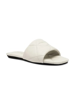 Emporio Armani Klapki ze sklepu Gomez Fashion Store w kategorii Klapki damskie - zdjęcie 184303831