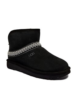 UGG Skórzane śniegowce W CLASSIC MINI CRESCENT - id: UG245W000031990 - marki UGG - 184304214 UGG Skórzane śniegowce W CLASSIC MINI CRESCENT ze sklepu Gomez Fashion Store w kategorii Śniegowce damskie - zdjęcie 184304214