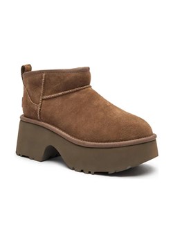 UGG Skórzane śniegowce CLASSIC ULTRA MINI NEW HEIGHTS | z dodatkiem wełny ze sklepu Gomez Fashion Store w kategorii Śniegowce damskie - zdjęcie 184305132
