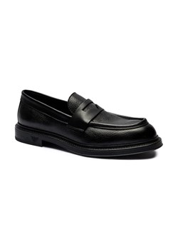 Emporio Armani Skórzane loafersy ze sklepu Gomez Fashion Store w kategorii Mokasyny męskie - zdjęcie 184306021