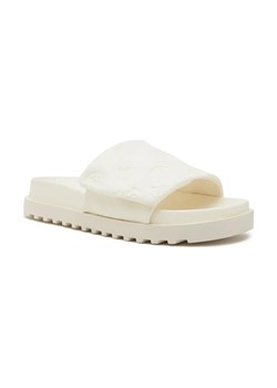 Guess Klapki ze sklepu Gomez Fashion Store w kategorii Klapki damskie - zdjęcie 184306122