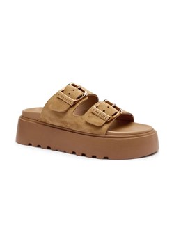 Casadei Skórzane klapki ze sklepu Gomez Fashion Store w kategorii Klapki damskie - zdjęcie 184307742