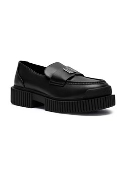Armani Exchange Skórzane loafersy ze sklepu Gomez Fashion Store w kategorii Półbuty damskie - zdjęcie 184307922