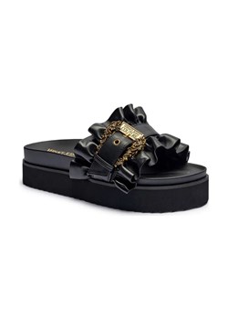 Versace Jeans Couture Klapki ARIZONA ze sklepu Gomez Fashion Store w kategorii Klapki damskie - zdjęcie 184308230