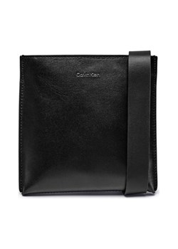 Calvin Klein Skórzana reporterka GLOW ze sklepu Gomez Fashion Store w kategorii Torby męskie - zdjęcie 184308314