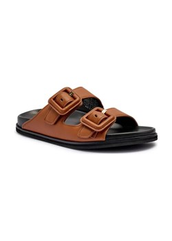 BOSS BLACK Skórzane klapki Freyah ze sklepu Gomez Fashion Store w kategorii Klapki damskie - zdjęcie 184309710