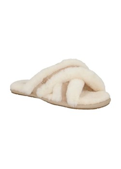 UGG Ocieplane obuwie domowe W SCUFFITA | z dodatkiem skóry ze sklepu Gomez Fashion Store w kategorii Kapcie damskie - zdjęcie 184309901