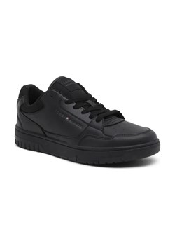 Tommy Hilfiger Skórzane sneakersy TH BASKET CORE ESS ze sklepu Gomez Fashion Store w kategorii Buty sportowe męskie - zdjęcie 184311001