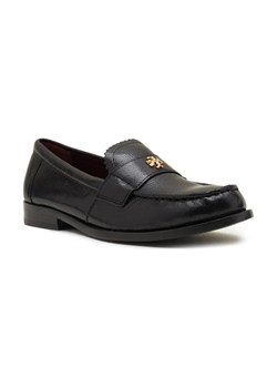 TORY BURCH Skórzane loafersy CLASSIC ze sklepu Gomez Fashion Store w kategorii Mokasyny damskie - zdjęcie 184312193