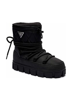Guess Ocieplane śniegowce UNIQUES ze sklepu Gomez Fashion Store w kategorii Śniegowce damskie - zdjęcie 184312304