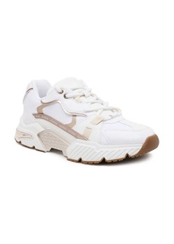 Guess Sneakersy CARRLI ze sklepu Gomez Fashion Store w kategorii Buty sportowe damskie - zdjęcie 184314691