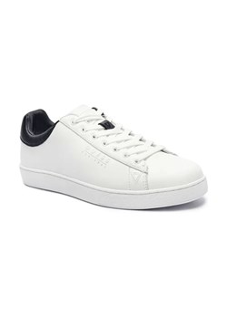 Guess Skórzane sneakersy NOLA ze sklepu Gomez Fashion Store w kategorii Buty sportowe męskie - zdjęcie 184314781