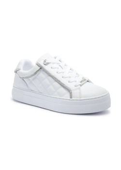 Guess Sneakersy GRATEA ze sklepu Gomez Fashion Store w kategorii Buty sportowe damskie - zdjęcie 184315214