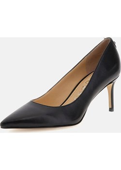 Guess Skórzane szpilki ze sklepu Gomez Fashion Store w kategorii Czółenka - zdjęcie 184318540