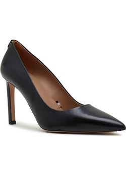 BOSS BLACK Skórzane szpilki Janet Pump ze sklepu Gomez Fashion Store w kategorii Czółenka - zdjęcie 184319193