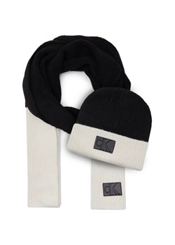 Calvin Klein Jeans Szal + czapka | z dodatkiem wełny ze sklepu Gomez Fashion Store w kategorii Szaliki męskie - zdjęcie 184320941