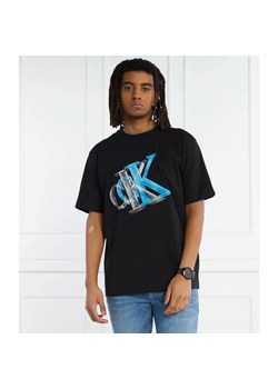 Calvin Klein Jeans T-shirt 3D META MONOGRAM | Classic fit ze sklepu Gomez Fashion Store w kategorii T-shirty męskie - zdjęcie 184325823