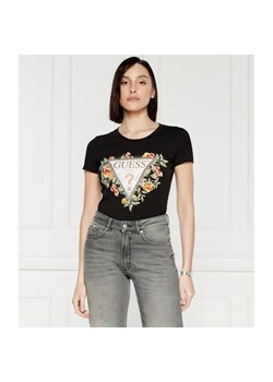 GUESS T-shirt TRIANGLE FLOWERS | Regular Fit ze sklepu Gomez Fashion Store w kategorii Bluzki damskie - zdjęcie 184326284
