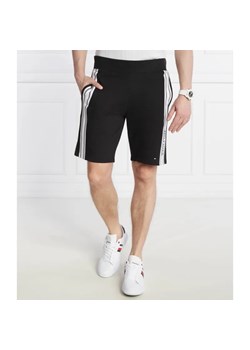 Tommy Hilfiger Szorty TRACK | Regular Fit ze sklepu Gomez Fashion Store w kategorii Spodenki męskie - zdjęcie 184327520