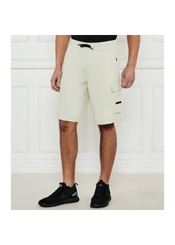 EA7 Szorty | Modern fit ze sklepu Gomez Fashion Store w kategorii Spodenki męskie - zdjęcie 184331053