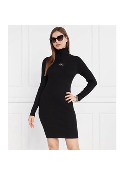 Calvin Klein Jeans Sukienka BADGE ROLL NECK ze sklepu Gomez Fashion Store w kategorii Sukienki - zdjęcie 184331204