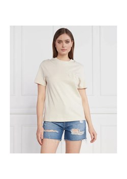 Calvin Klein Jeans T-shirt CHENILLE | Regular Fit ze sklepu Gomez Fashion Store w kategorii Bluzki damskie - zdjęcie 184334280