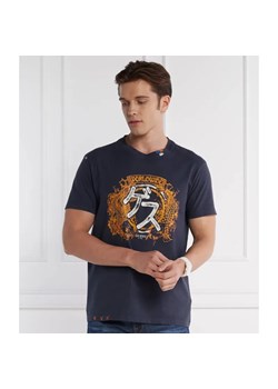 GUESS T-shirt JAPANESE IDEOG | Regular Fit ze sklepu Gomez Fashion Store w kategorii T-shirty męskie - zdjęcie 184335381