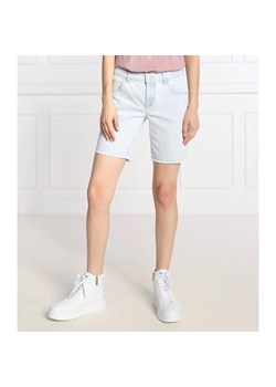 GUESS Szorty BOYFRIEND | Regular Fit ze sklepu Gomez Fashion Store w kategorii Szorty - zdjęcie 184337004