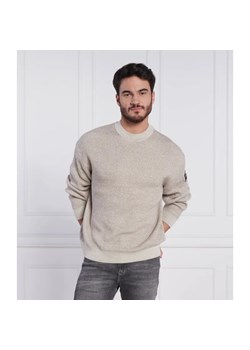 Calvin Klein Jeans Sweter BADGE PLATED | Regular Fit ze sklepu Gomez Fashion Store w kategorii Swetry męskie - zdjęcie 184337061