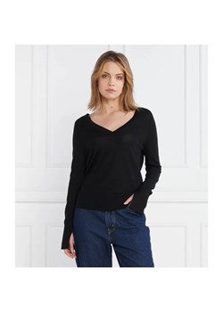 Calvin Klein Wełniany sweter EXTRA FINE V-NK | Regular Fit ze sklepu Gomez Fashion Store w kategorii Swetry damskie - zdjęcie 184338522