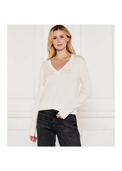 Tommy Jeans Sweter essential | Regular Fit ze sklepu Gomez Fashion Store w kategorii Swetry damskie - zdjęcie 184343794
