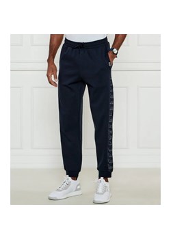 EA7 Spodnie dresowe | Regular Fit ze sklepu Gomez Fashion Store w kategorii Spodnie męskie - zdjęcie 184351923
