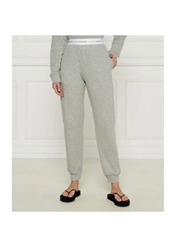 Calvin Klein Underwear Spodnie jogger | Regular Fit ze sklepu Gomez Fashion Store w kategorii Piżamy damskie - zdjęcie 184352131