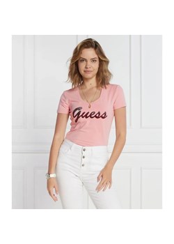 GUESS T-shirt SS RN SHINY | Regular Fit ze sklepu Gomez Fashion Store w kategorii Bluzki damskie - zdjęcie 184353070