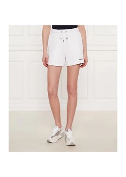 Guess Jeans Szorty EMBRO | Regular Fit ze sklepu Gomez Fashion Store w kategorii Szorty - zdjęcie 184353733