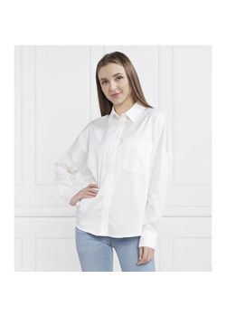 GUESS Koszula LANEY | Regular Fit ze sklepu Gomez Fashion Store w kategorii Koszule damskie - zdjęcie 184355121