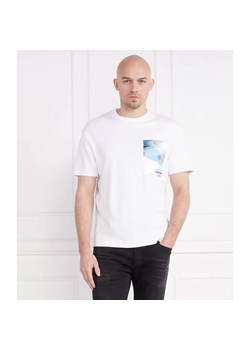 Calvin Klein T-shirt Glitch | Regular Fit ze sklepu Gomez Fashion Store w kategorii T-shirty męskie - zdjęcie 184358424