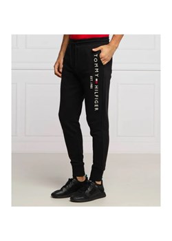 Tommy Hilfiger Spodnie dresowe | Regular Fit ze sklepu Gomez Fashion Store w kategorii Spodnie męskie - zdjęcie 184504150