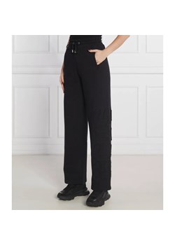 GCDS Spodnie dresowe | Regular Fit | high waist ze sklepu Gomez Fashion Store w kategorii Spodnie damskie - zdjęcie 184505182