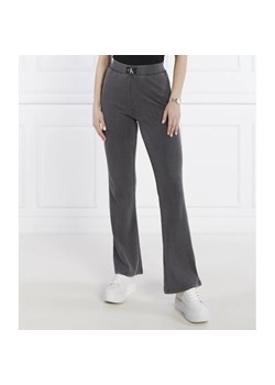Calvin Klein Jeans Spodnie dresowe | Regular Fit ze sklepu Gomez Fashion Store w kategorii Spodnie damskie - zdjęcie 184505651